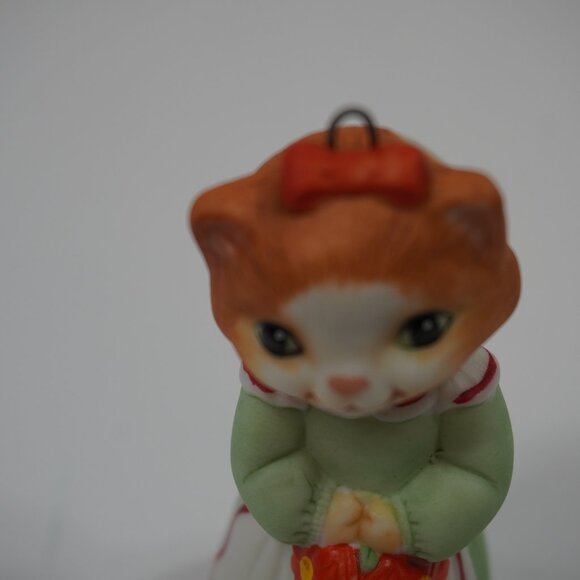 Lot of 7 1989 Hallmark Keepsake Ornament Christmas Kitty Fine Porcelain - Picture 10 of 11